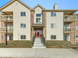 12515 Timber Creek Dr UNIT 8, Carmel, IN 46032