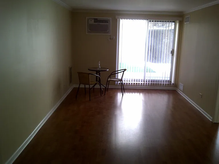 1950 Cherry Ln #116 — Photo 1
