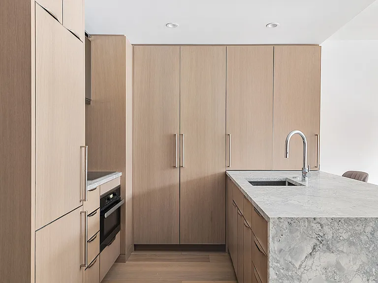 111 W 56th St #39G — Photo 7