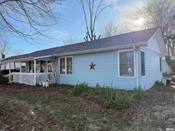 610 S Carbon St, Marion, IL 62959