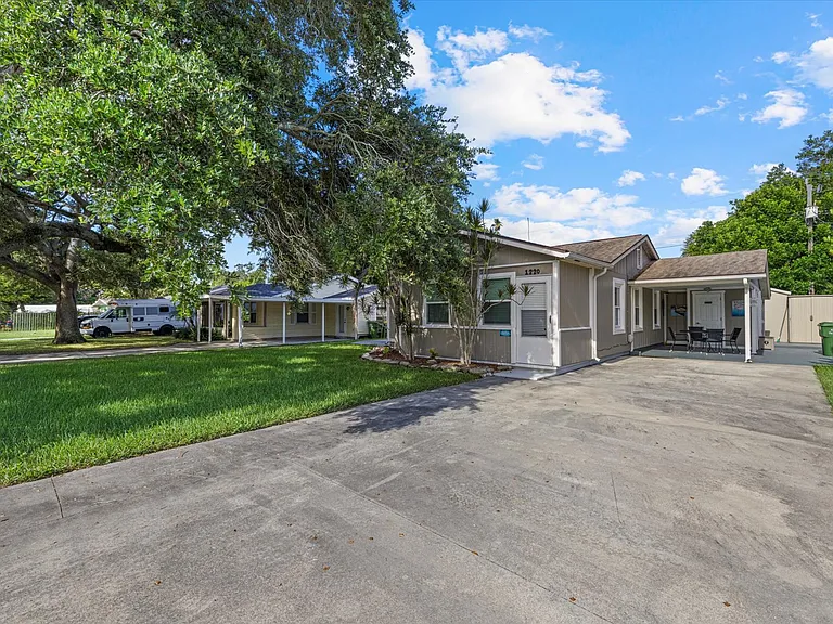 1220 Rhodes Ave — Photo 23