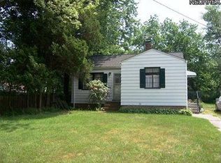 8728 Rosebud Dr, Mentor, OH 44060