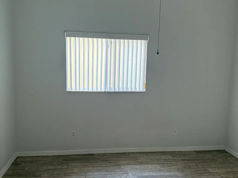 4400 Venice Dr — Photo 5