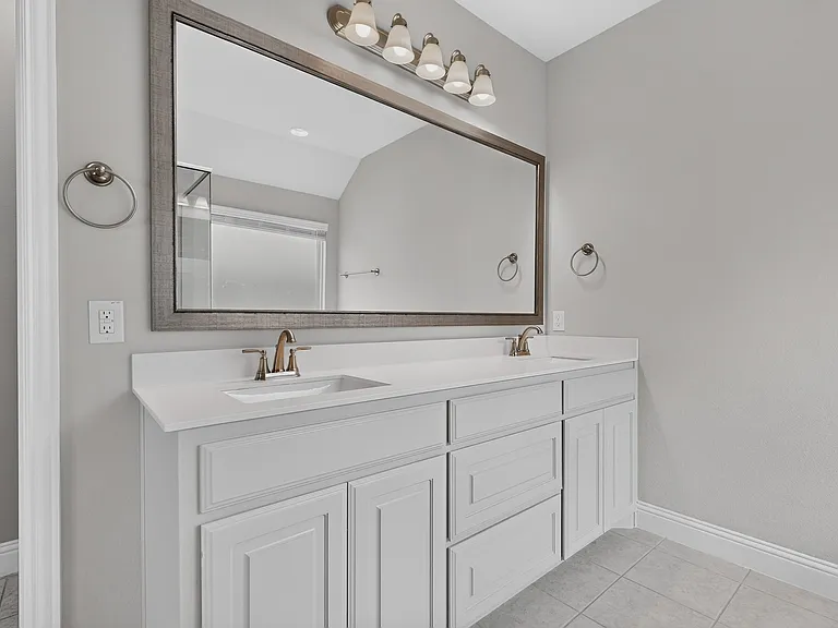 7617 Regal Ln — Photo 37