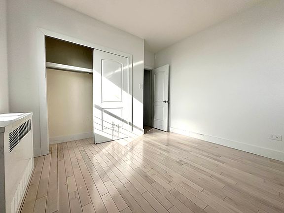 5th image of 4113 Broadway #11C