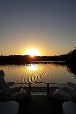 1st image of 162 NE Lakeside Dr