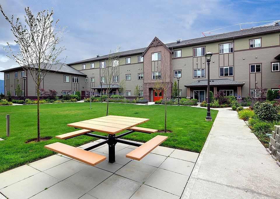 Ashford Bldg A - Beautiful Courtyard View