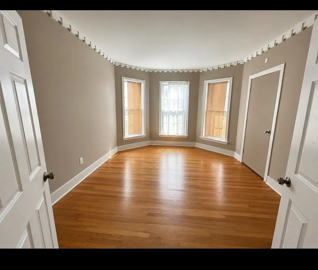 2 bed, 1816 sqft, $1,200 — Photo 3
