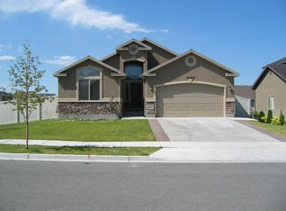 4666 W Indian Spring Cir, Riverton, UT 84096