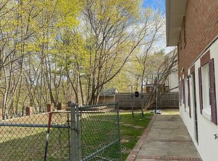 253 Lexington St, Woburn, MA 01801