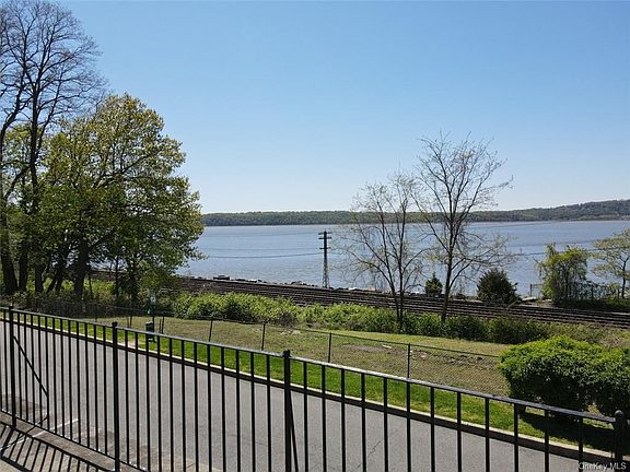 5th image of 198 S Buckhout St #198