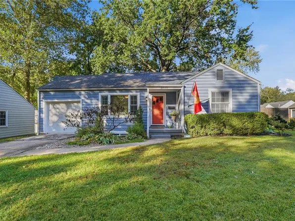 5522 Linden St, Roeland Park, KS 66205