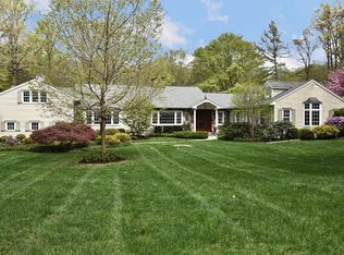 41 Ramhorne Rd, New Canaan, CT 06840