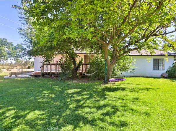 827 W County Line Rd, Calimesa, CA 92320