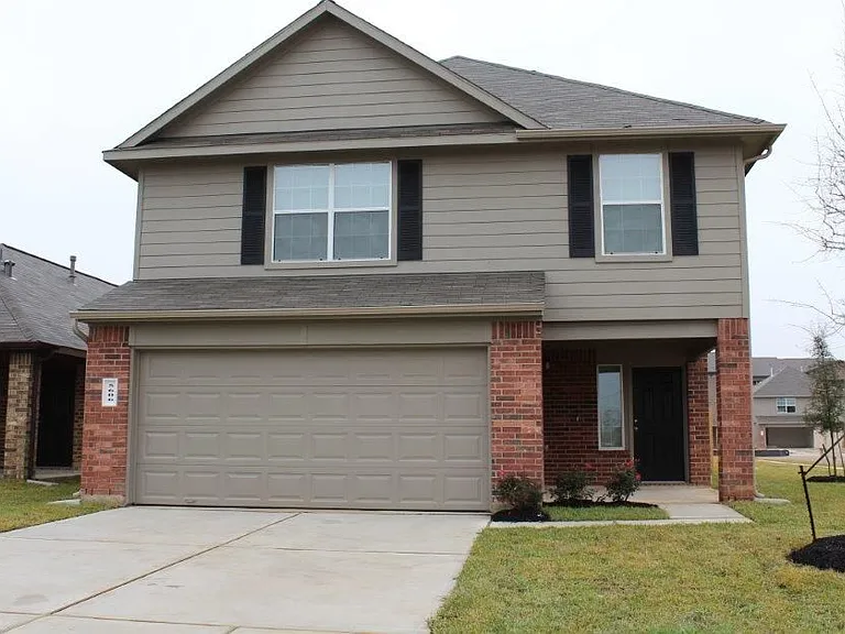 5606 Latta Plantation Dr — Photo 3