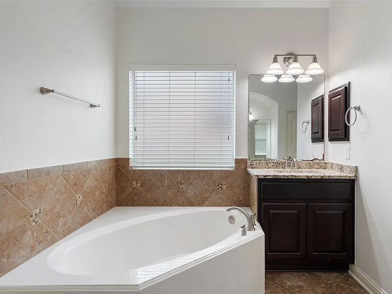 419 Atlanta Park Dr — Photo 32