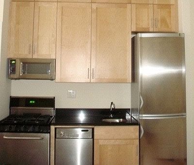 1st image of 350 E 18th St