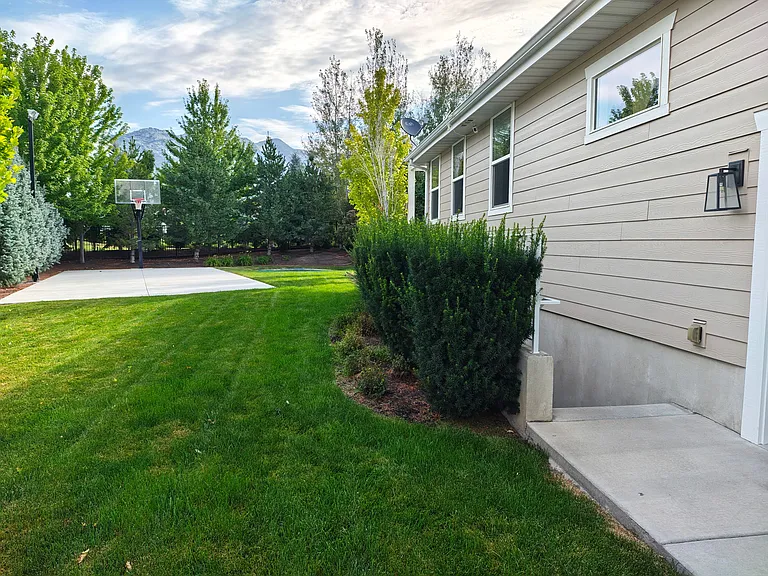 6218 W Hanover Way — Photo 11