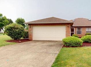 12 Ridgewood Dr, Willard, OH 44890