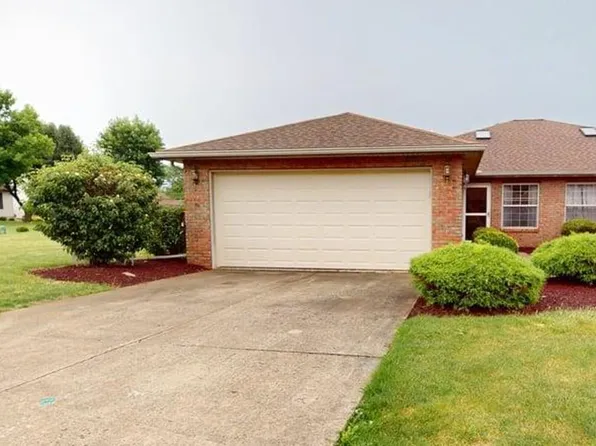 12 Ridgewood Dr, Willard, OH 44890