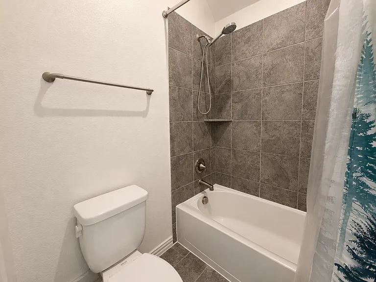 1901 Oakston Dr — Photo 31
