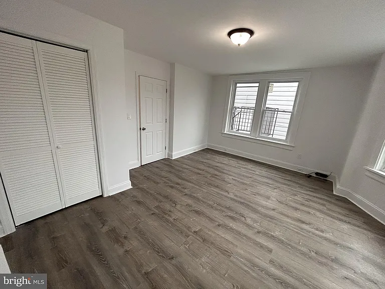 1067 S Clinton Ave #2 — Photo 2