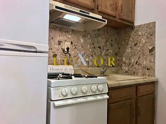 Rented by Luxor Homes & Investment Realty | media 6