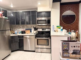 410 W 22nd St APT 1F, New York, NY 10011