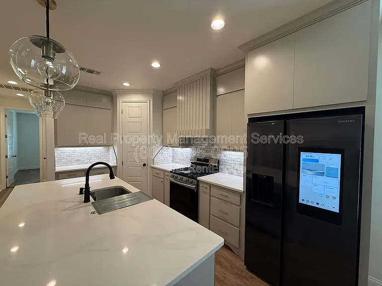 7621 54th St — Photo 3