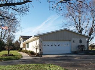 6745 Agenbroad Rd, Tipp City, OH 45371