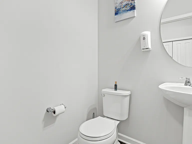 24261 Edgewater Dr — Photo 4