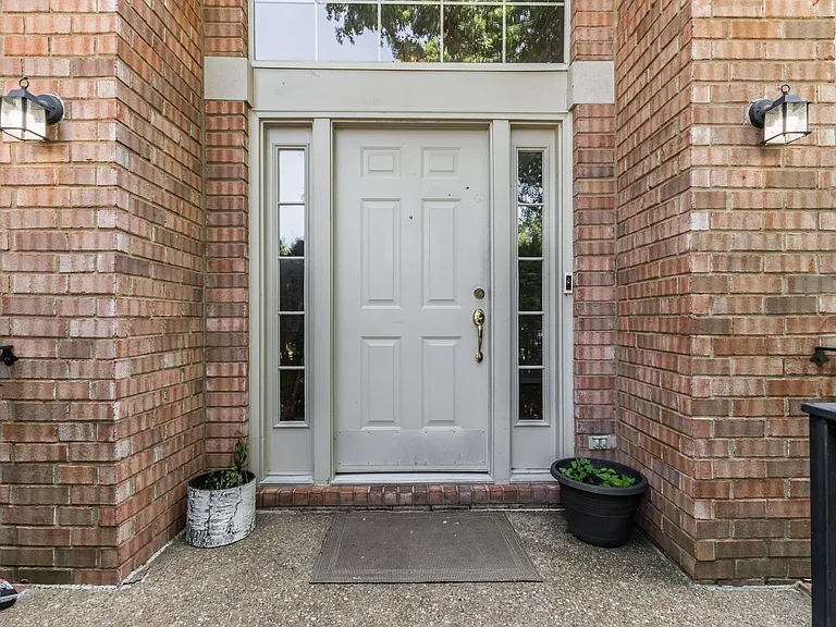 413 Madia Vale Dr — Photo 32