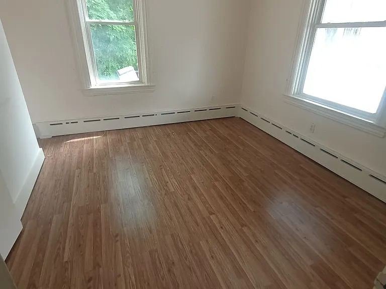 457 N 2nd St #1 — Photo 18