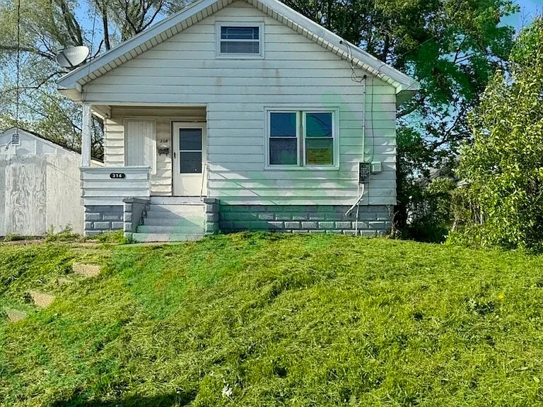 314 Leland St — Photo 1