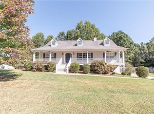 104 Hickory Leaf Ln, Acworth, GA 30101