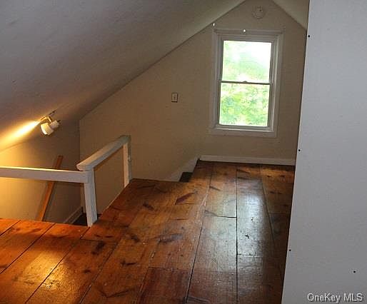 5th image of 35 S Chestnut St #2
