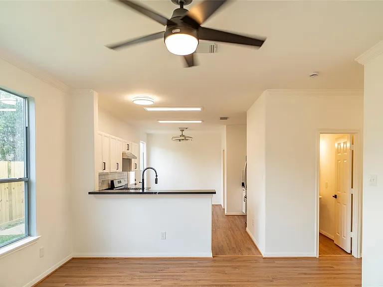 16327 Woma Ct — Photo 20