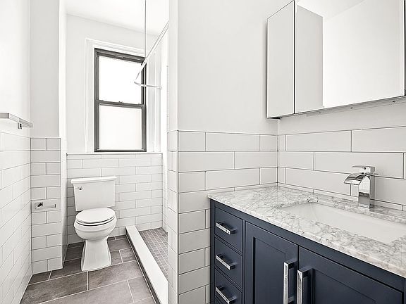 4th image of 878 W End Ave APT 8C