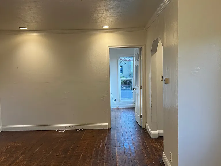 2315 Durant Ave — Photo 7