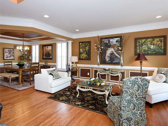 3rd image of 67 Quail Dr S