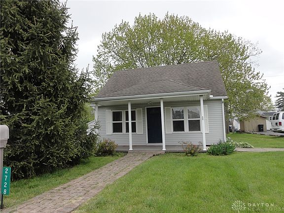 5th image of 2728 Gladstone St