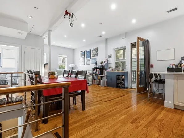 44 Mozart St, Boston, MA 02130