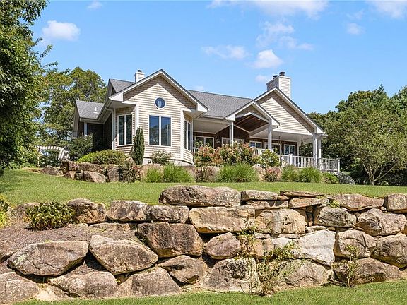 4th image of 23 Sea View Dr