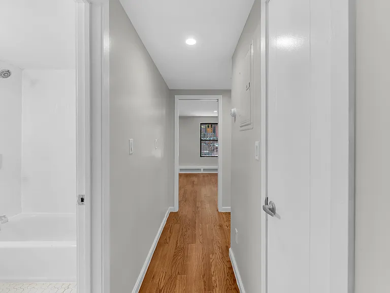 361 Gates Ave #1 — Photo 23