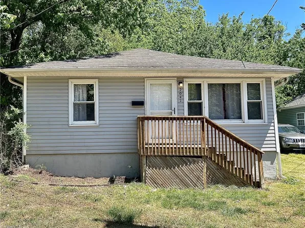 2047 Urban St, Winston Salem, NC 27107