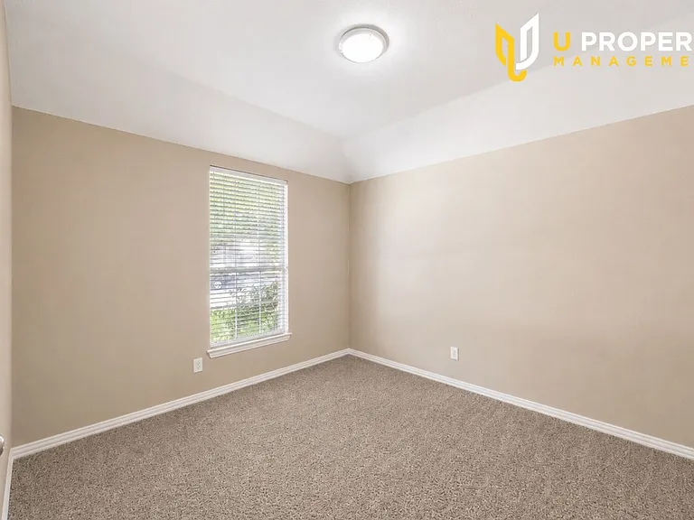 5605 Belle Chasse Ln — Photo 15