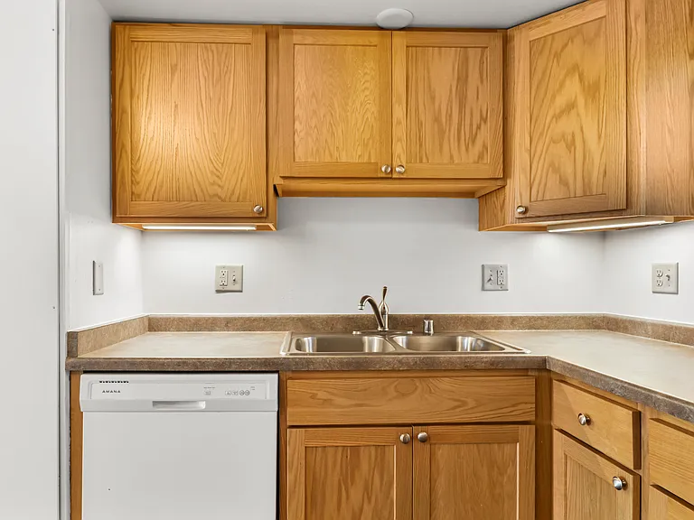 512 S Main St #2 — Photo 6