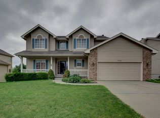 2141 Ashwood Ave, Papillion, NE 68133