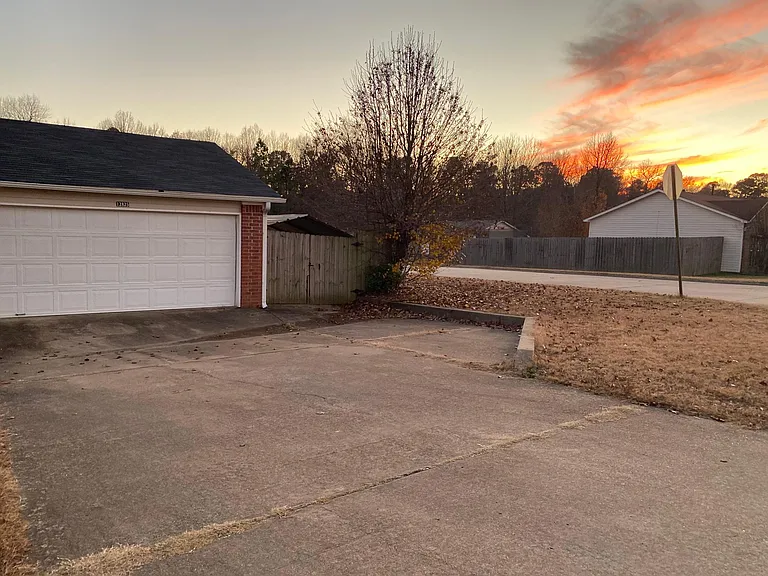 12825 Robin Cir — Photo 2