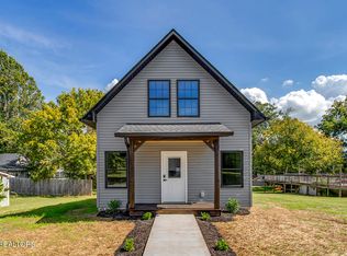 809 Illinois Ave, Etowah, TN 37331